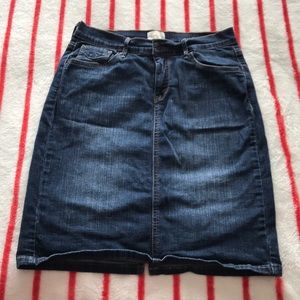 Levi’s denim skirt